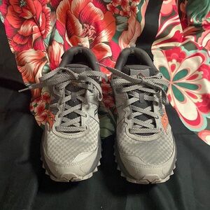 🍍SAUCONY TRAIL🍍size 10🍍H-2